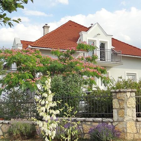 Albizia Apartments Balatonfüred Eksteriør billede