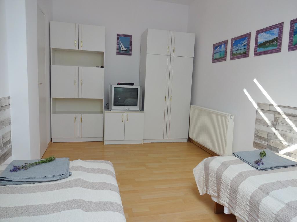 Albizia Apartments Balatonfüred Eksteriør billede
