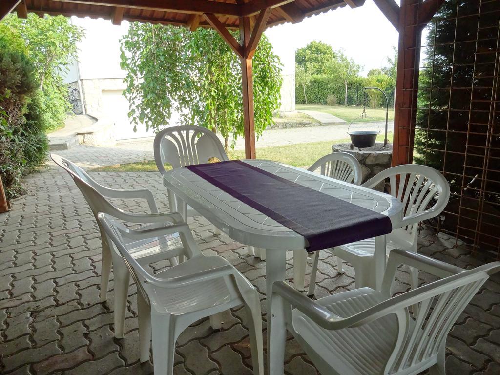 Albizia Apartments Balatonfüred Eksteriør billede